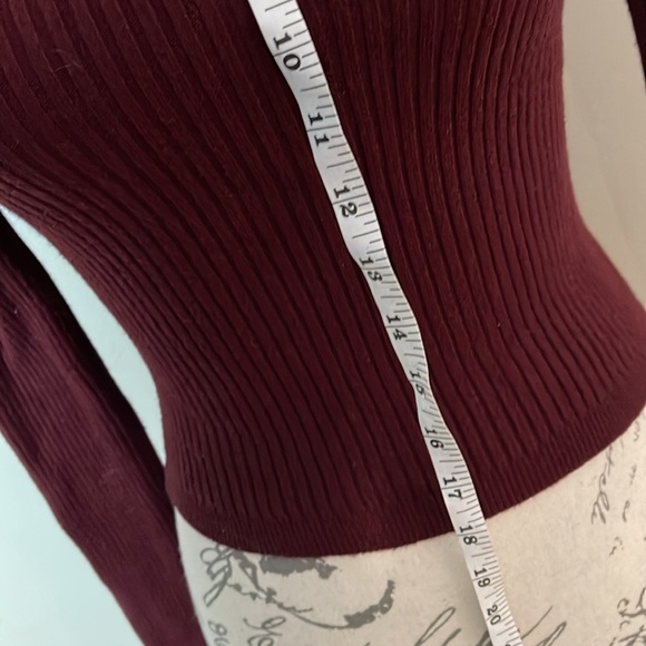 Back to the Basics Turtleneck Top - Burgundy - Picture 4 of 4